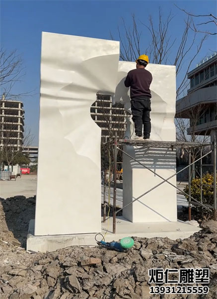 上海奉贤区汉白玉景观雕塑(图2) 22.jpg